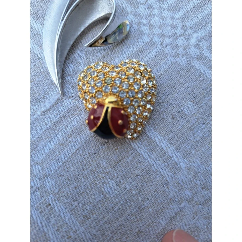 MONET TRIFARI Set Of 2 Brooches Silvet Gold Tones